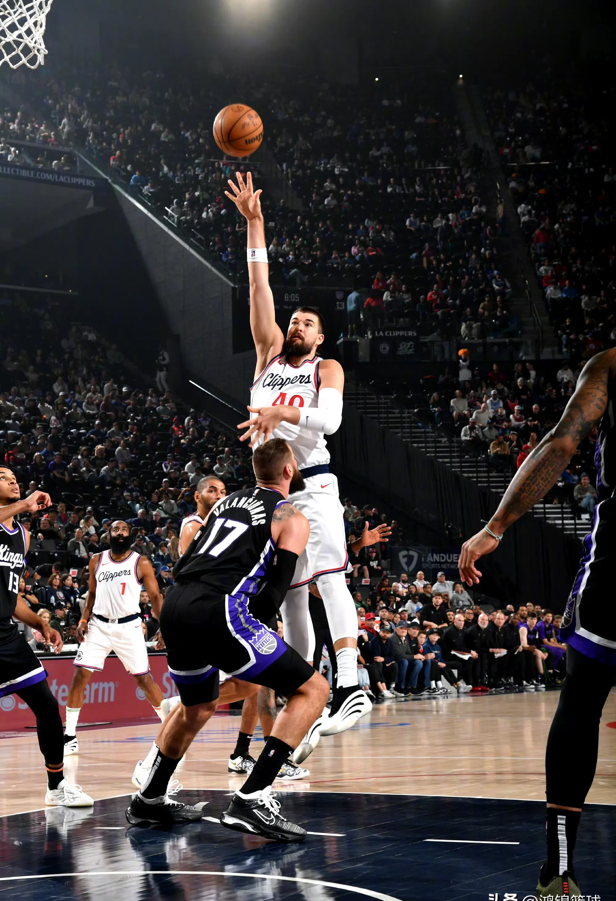 九游手机版-Ming重要时刻战术调整,西班牙队带队取胜!